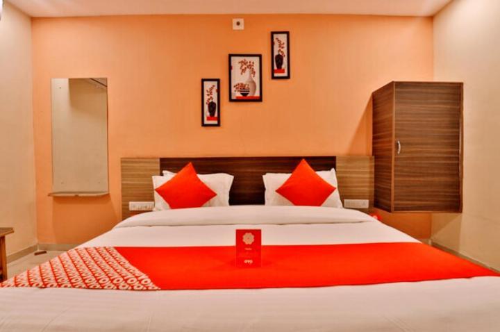 Hotel Nilkanth Inn Halol Экстерьер фото
