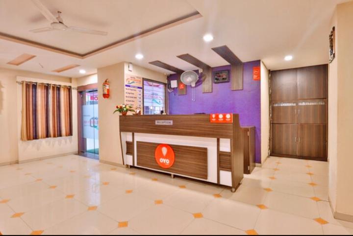 Hotel Nilkanth Inn Halol Экстерьер фото